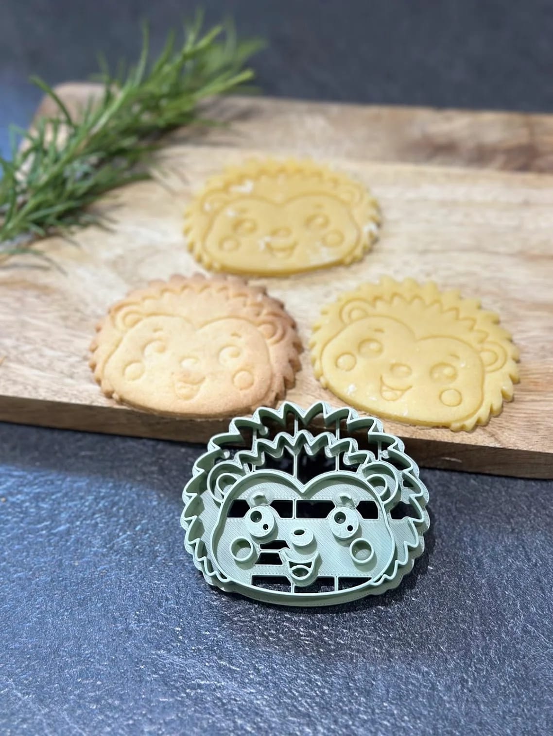 Kawaii Hedgehog Cookie Cutter | MyFabrik