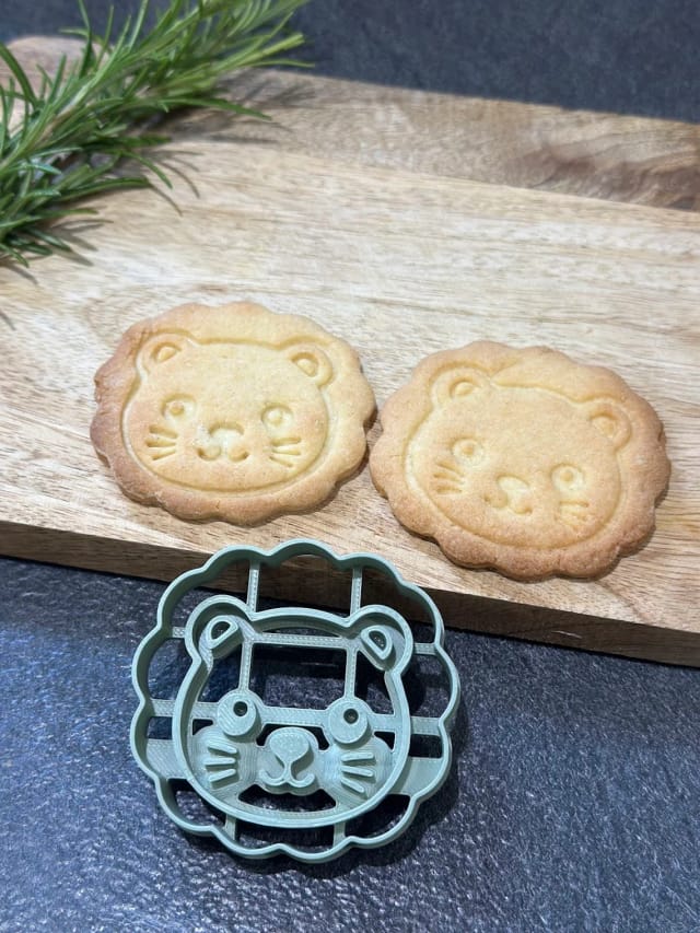 Kawaii Lion Cookie Cutter