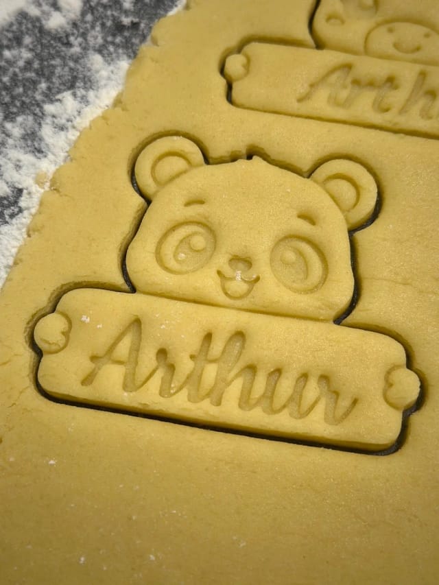 Personalisierter kleiner Panda mit Schild Ausstecher | MyFabrik