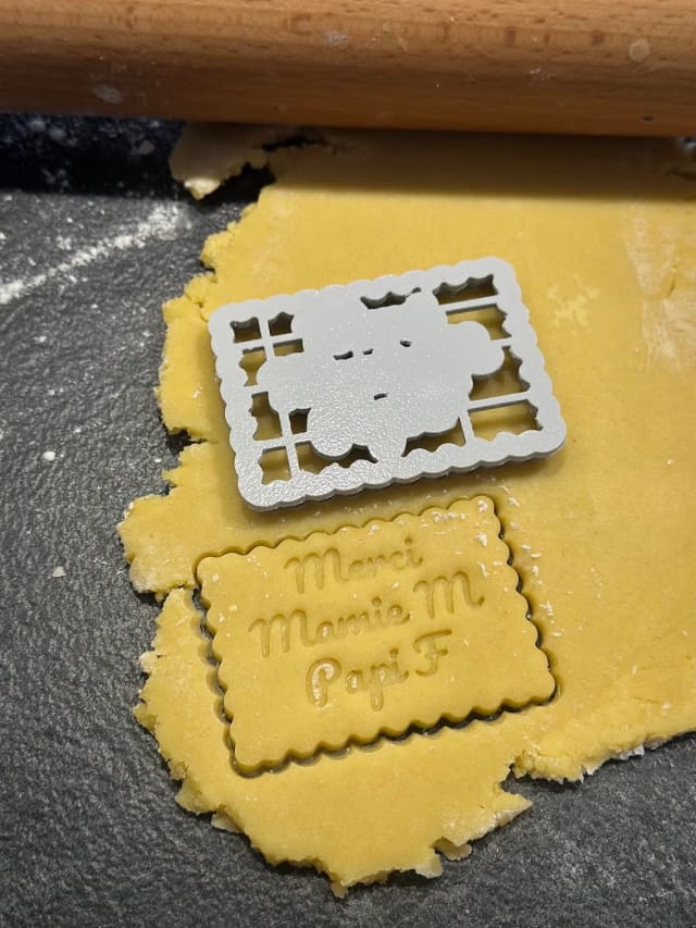 Tagliabiscotti messaggio personalizzato
