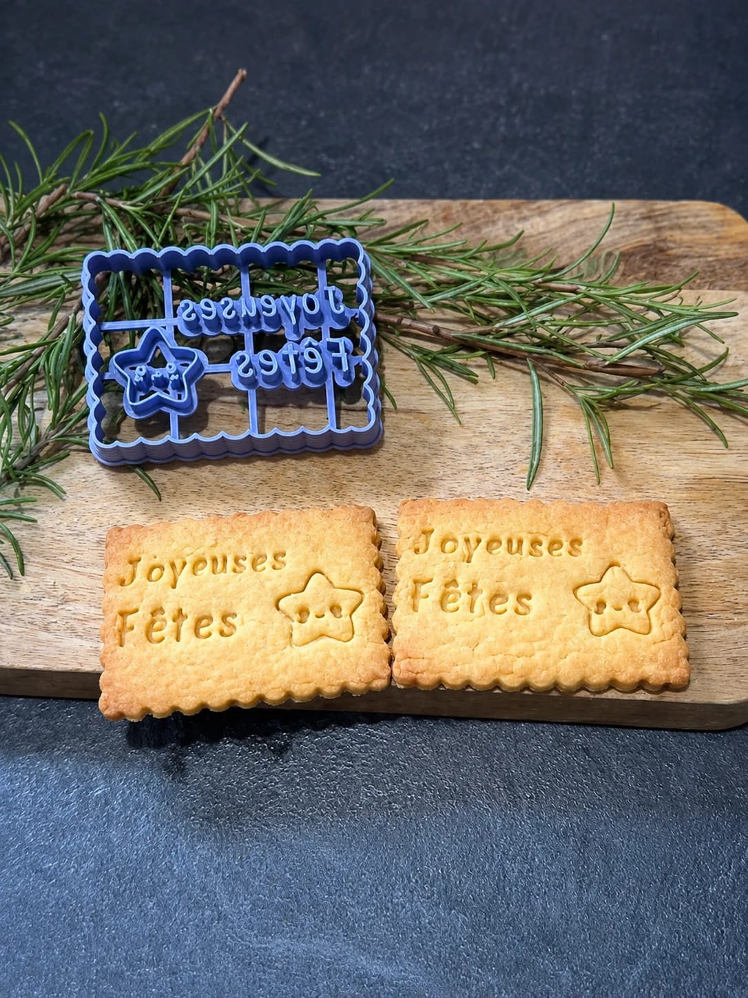 Emporte-pièce Joyeuses Fêtes étoile kawaii — biscuits de fêtes